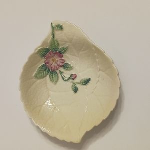 Vintage 1930's-1960's "CARLTON WARE" ART POTTERY MADE IN ENGLAND Leaf/flowers